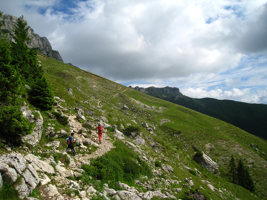 Explorand poteci noi in Bucegi, inainte de 7500