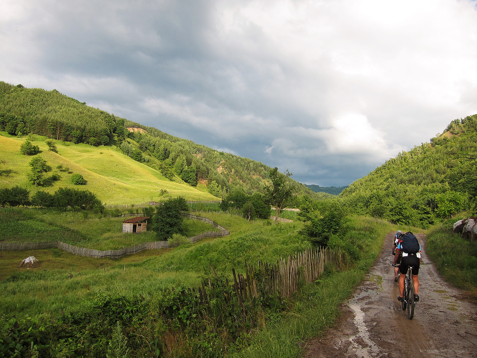 Cu bicicletele pe dealurile din jurul Buzaului