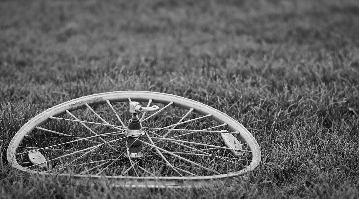 The bad hour and the bent wheel