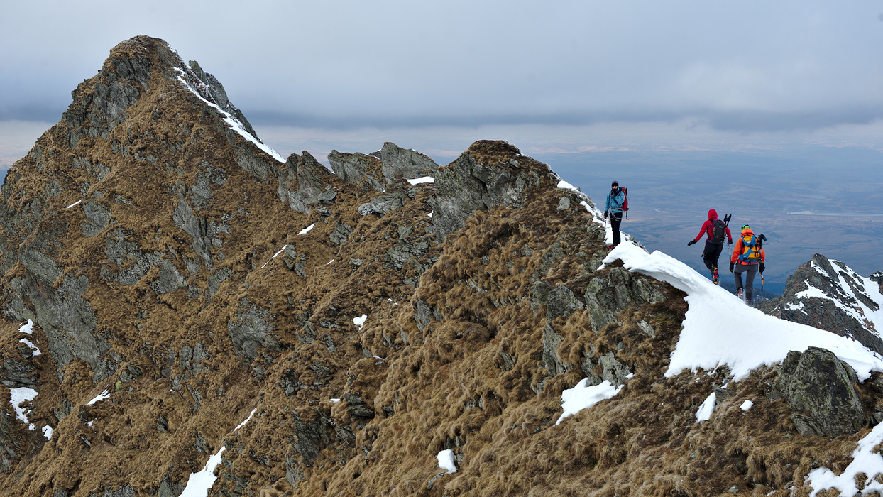 Cautand iarna prin Fagaras, piscul Balii si valea lui Stan