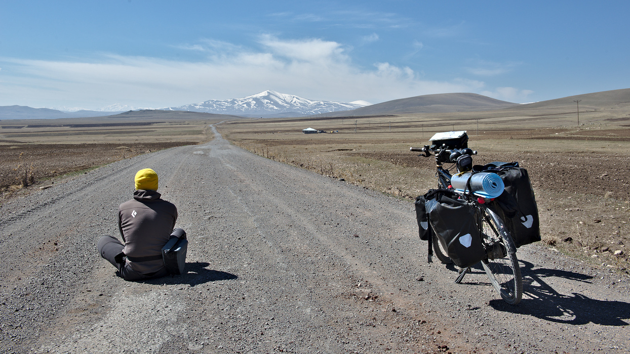 Pedaland catre Ararat, si ultima zi a trepiedului.