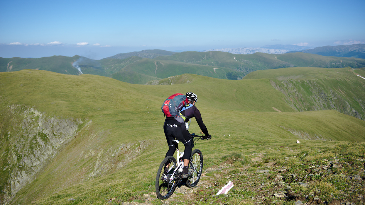 Bikepacking prin Fagaras si Iezer si un pic de aventura neasteptata