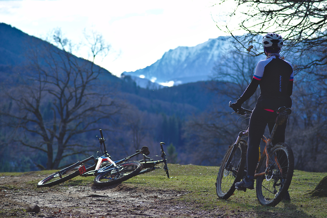 Ultima bicicleala de toamna, de data aceasta prin jurul casei.