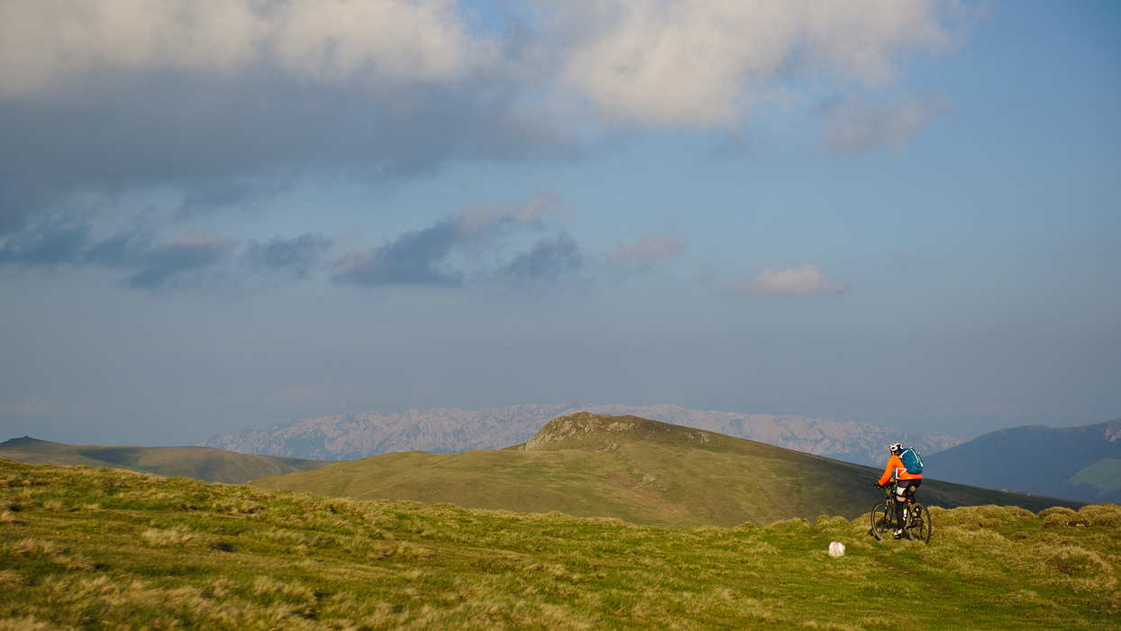 Doua zile in Fagaras printre rododendroni, Valea Zarnei si Creasta Estica