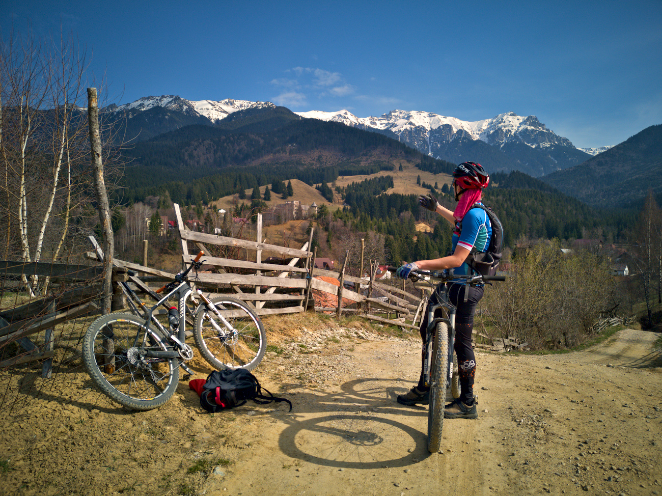 Sohodol, Poarta si Magura Branului in saua MTB-ului