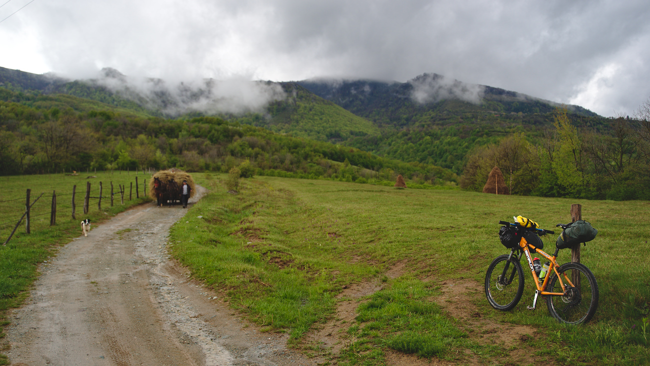 Herculane, Cornereva si Piatra Elisovei prin picaturi de ploaie.