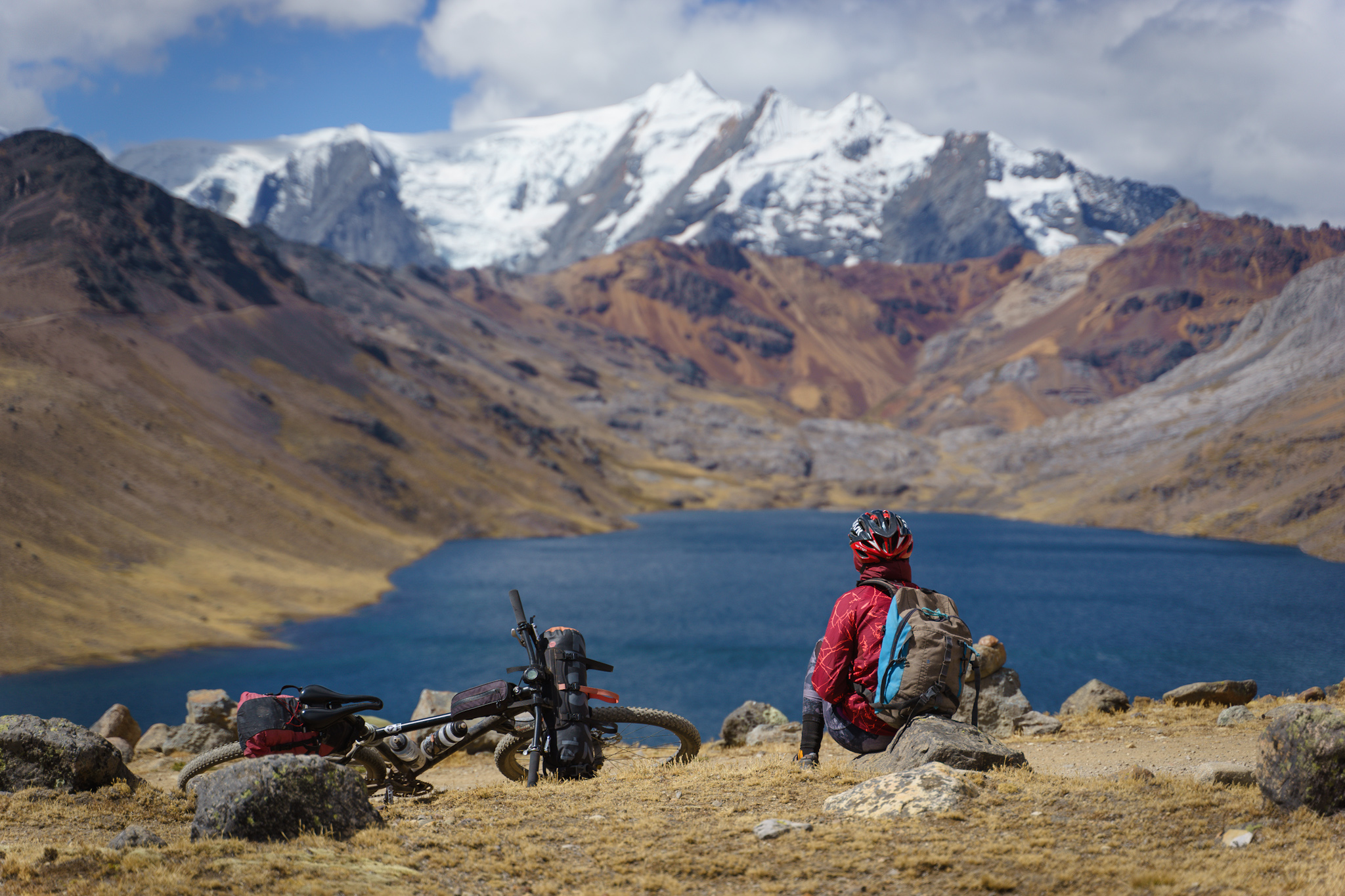 Peru Divide, pasuri, hore, lacuri si ghetari